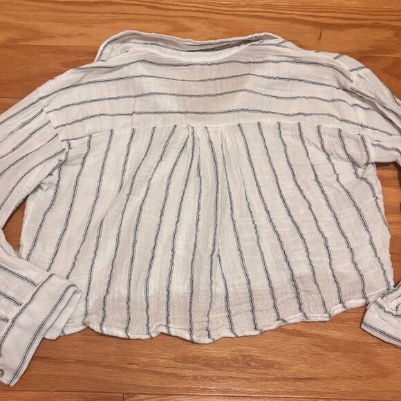 Love Notes Womens Button Front Cropped Long Sleeve SUPER SOFT Cardigan Size L - Picture 4 of 4